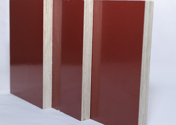 如何選擇靠譜的清水模板廠家？